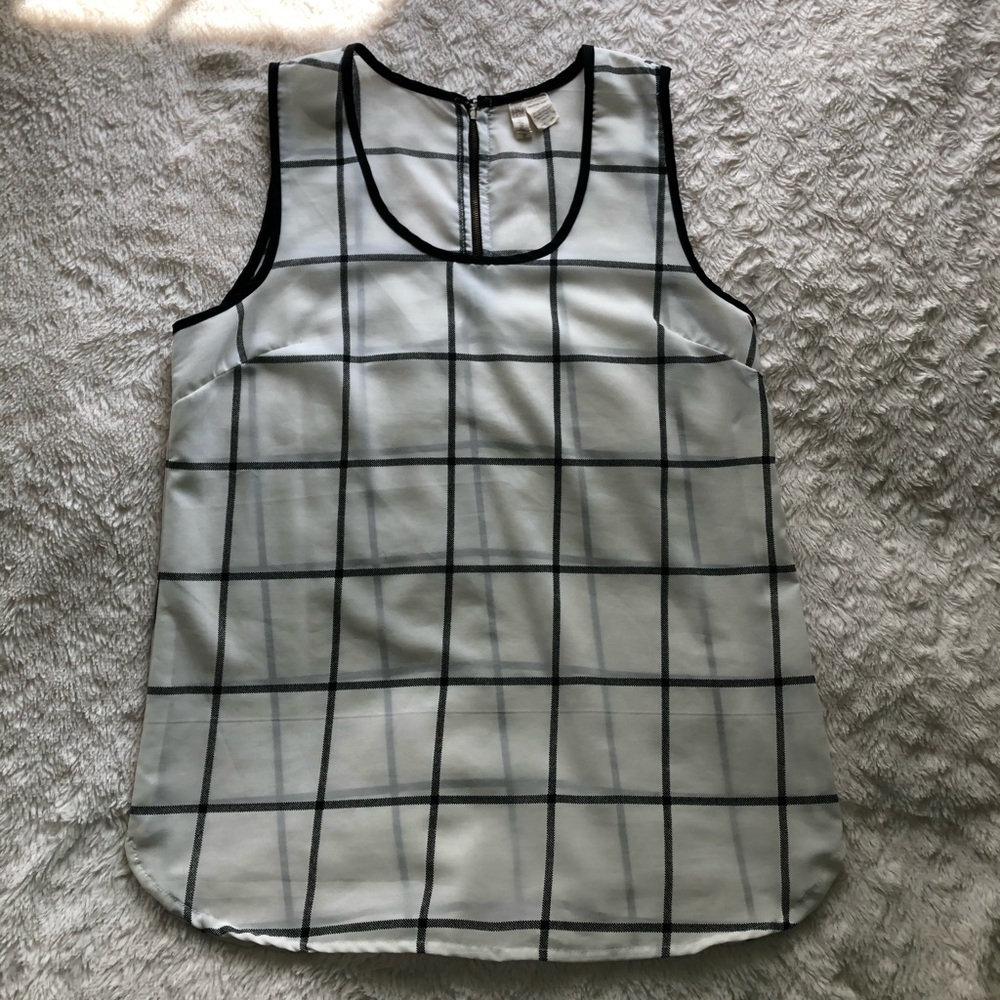 Japna sleeveless blouse size medium